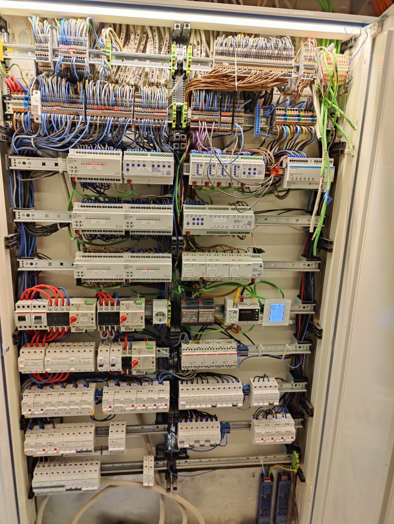 GraNext Engineering automatiseringskast